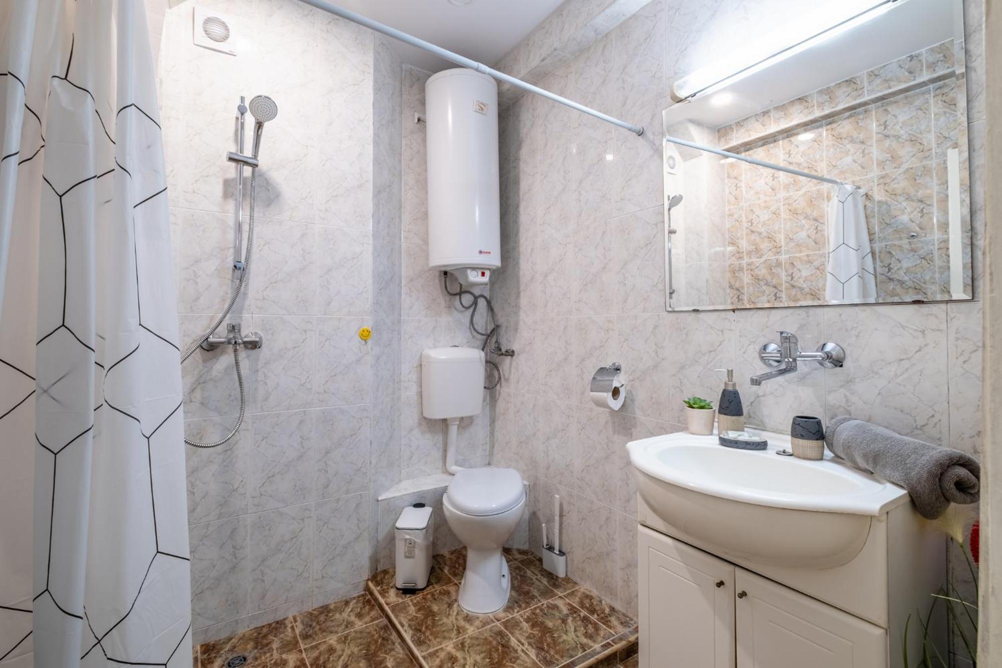 Lovely Art Apartment - Victory Varna Exterior foto